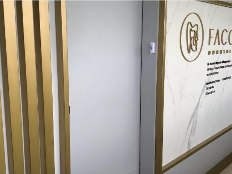 Foto 2 de Faccia Odontologia