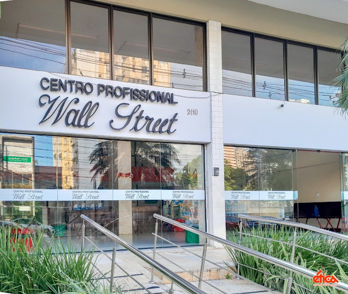 Foto 2 de Facetas em Resina - Dr. Mychael Melquíades