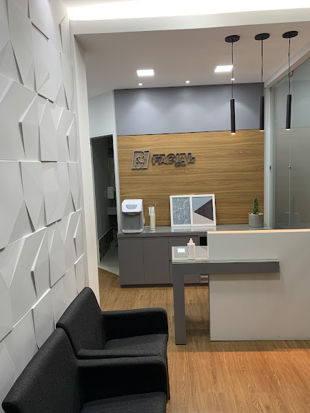 Foto 2 de Facial Center