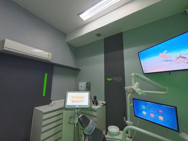 Foto 6 de Facis Odontologia Taguatinga - Implante Dentário, Invisalign, Prótese protocolo, Lente de Contato e Facetas