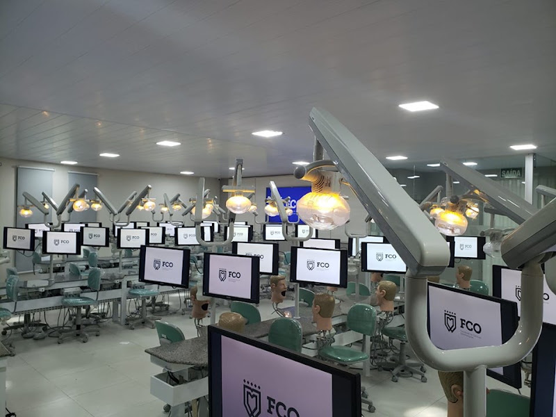 Foto 2 de FACULDADE DE ODONTOLOGIA DO NORTE DE MINAS