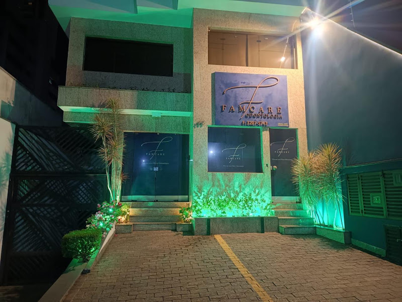 Foto 2 de Famcare - Dentista