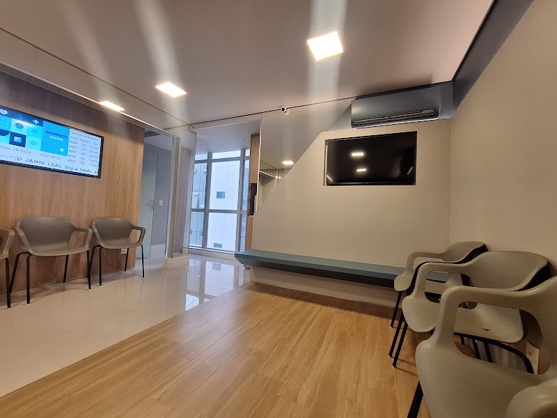 Foto 2 de Fenelon Diagnóstico Odontológico por Imagem | Unidade Final da Asa Norte - Ed. Jaime Leal