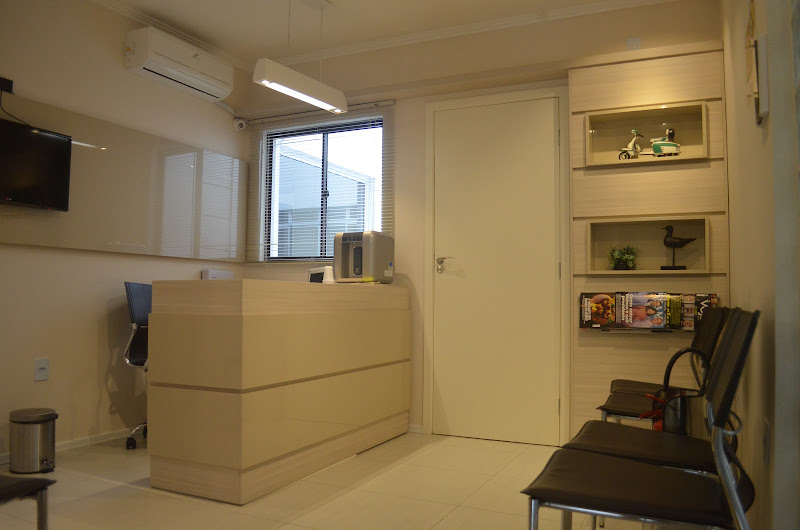 Foto 3 de Fernanda Haas - odontontologia periodontia implantodontia e urgência