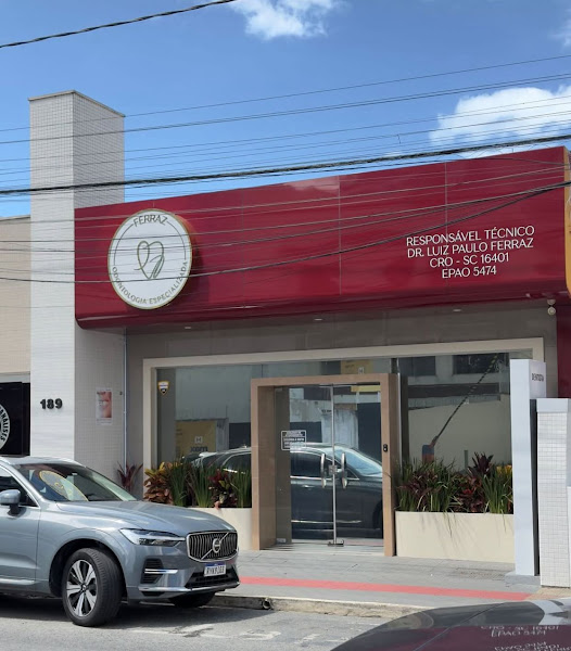 Foto 2 de Ferraz Odontologia Especializada - Dr Luiz Paulo Ferraz