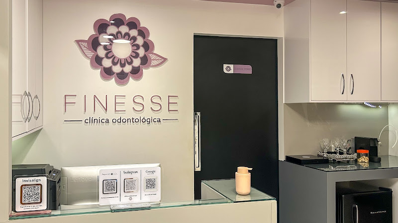 Foto 2 de Finesse Odontologia | Invisalign | Tecnologia de Ponta | Sorrisos Transformados