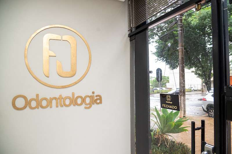 Foto 2 de FJ Odontologia Dr. Farid M. Damen e Jennifer de Andrade