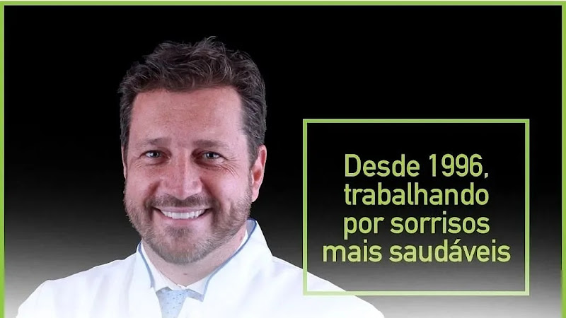 Foto 2 de Flach Odontologia Especializada - Dr Eduardo Flach - Dentista Caxias do Sul