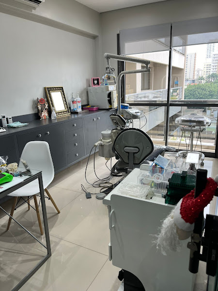 Foto 3 de Flavia Takatu Odontologia