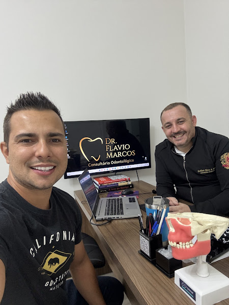 Foto 2 de Flavio Marcos - ODONTOLOGIA