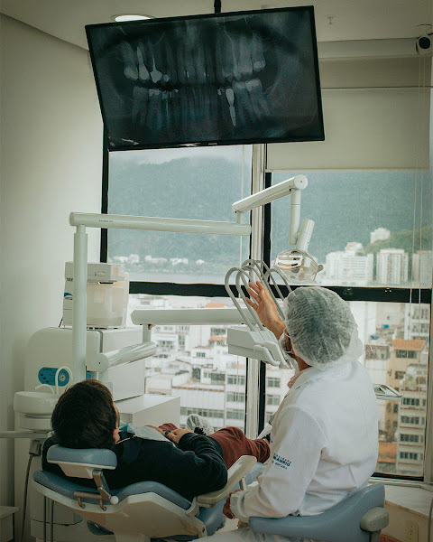 Foto 2 de Fontes Odontologia | Facetas Dentárias | Dentista em Ipanema - RJ