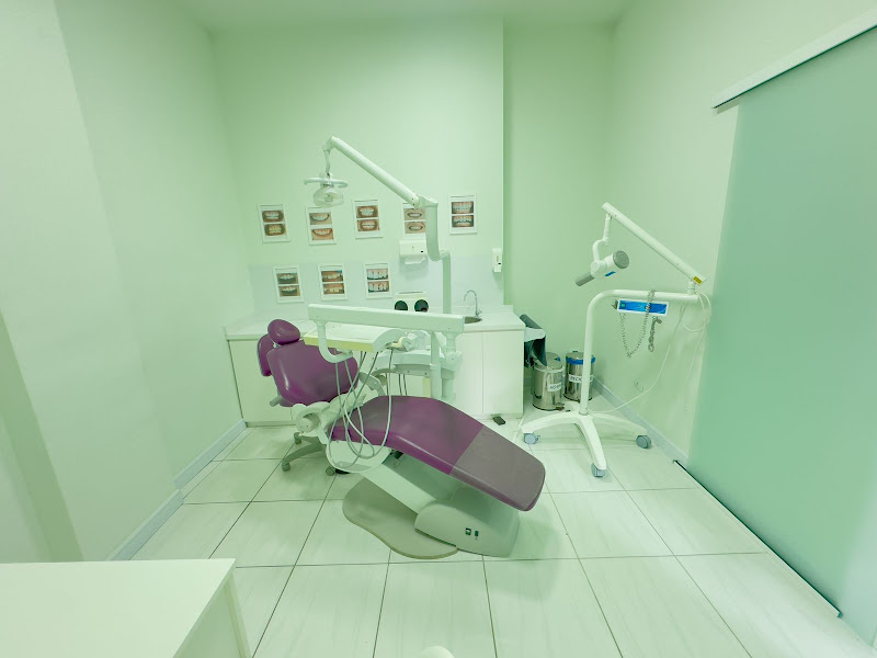 Foto 3 de Fortyclin - Implantes e Facetas