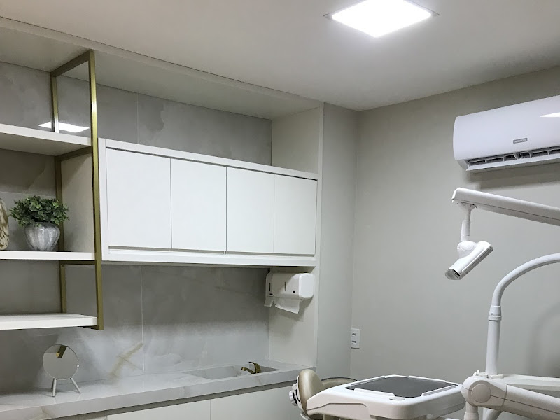 Foto 3 de Four Faces - Clínica Íntegra