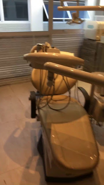 Foto 3 de Fourny Dental Clinic