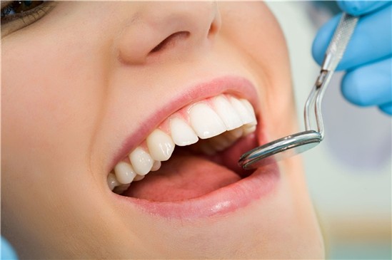 Foto 2 de Frossard Rasseli Odontologia