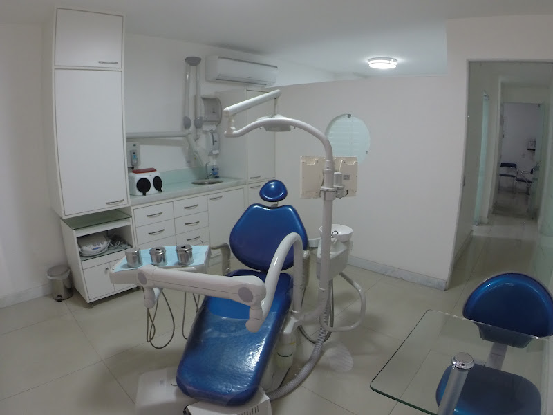 Foto 3 de Frossard Rasseli Odontologia