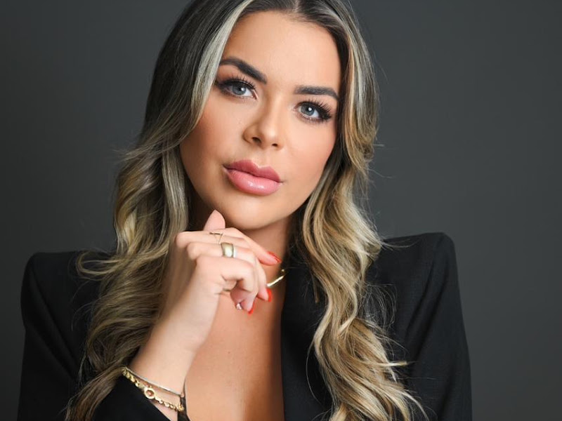 Foto 3 de Gabriela Jaeckel - Cirurgiã-dentista