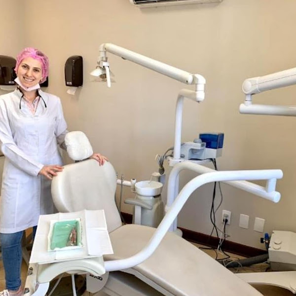Foto 2 de Gabriela Martelli Cirurgiã Dentista