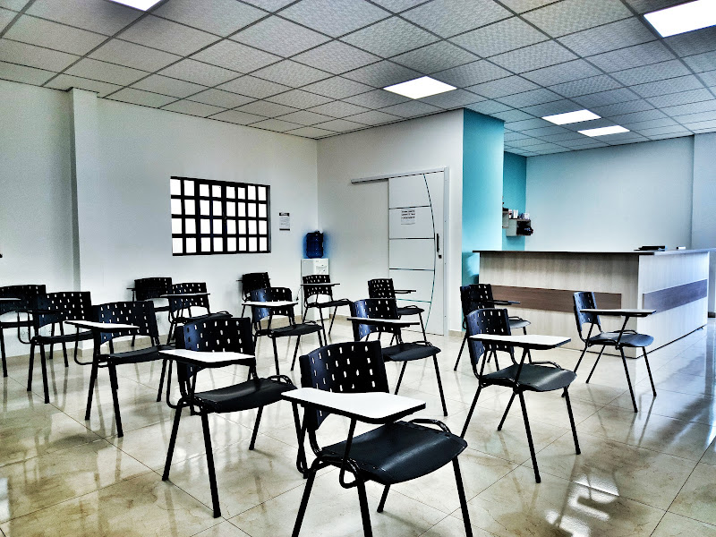 Foto 2 de GENUSCLIN TOLEDO - CLINICA DE MEDICINA E SEGURANÇA DO TRABALHO