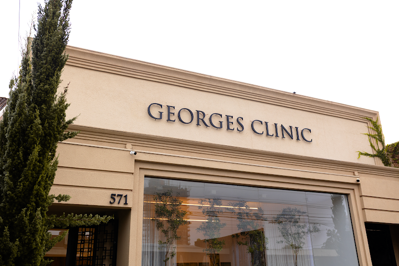 Foto 2 de Georges Clinic