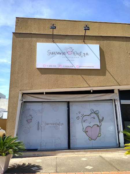 Foto 2 de Giovana Dutra - Odontopediatria