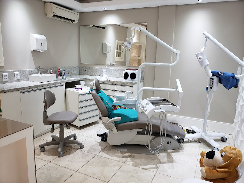 Foto 3 de Giovana Dutra - Odontopediatria