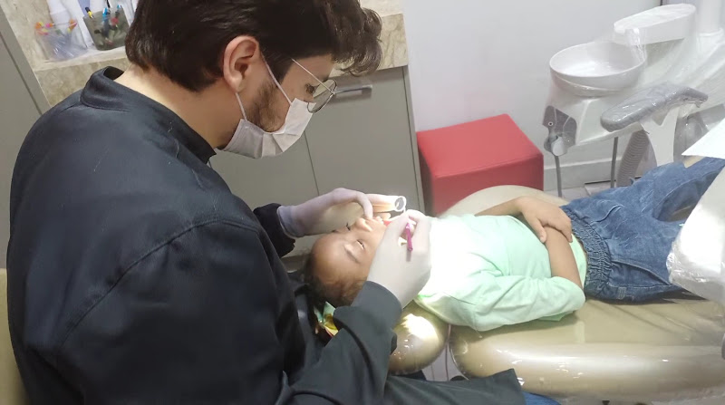 Foto 3 de Gonçalves Odontologia | Dentista em Imperatriz - Especialista em Implantes, Aparelhos, Clareamento e Facetas Dentais
