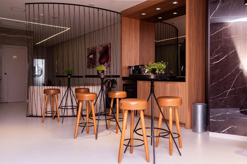 Foto 3 de Grupo Vanessa Cesconetto | HARMONIZAÇÃO FACIAL EM BARUERI