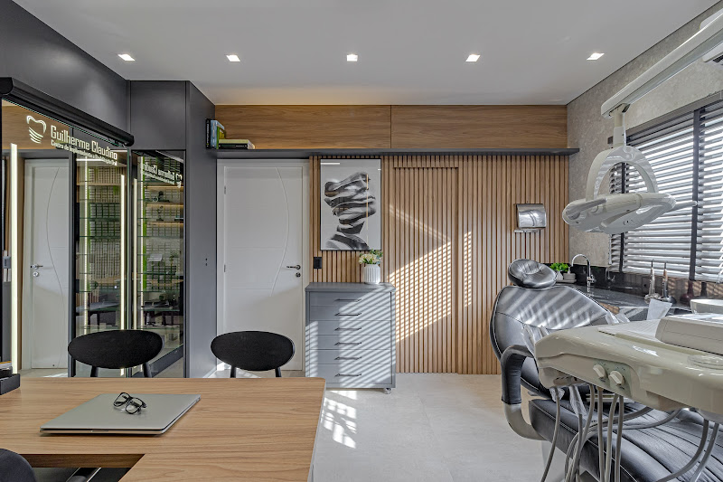 Foto 2 de Guilherme Claudino Centro de Implantodontia e Reabilitação Oral