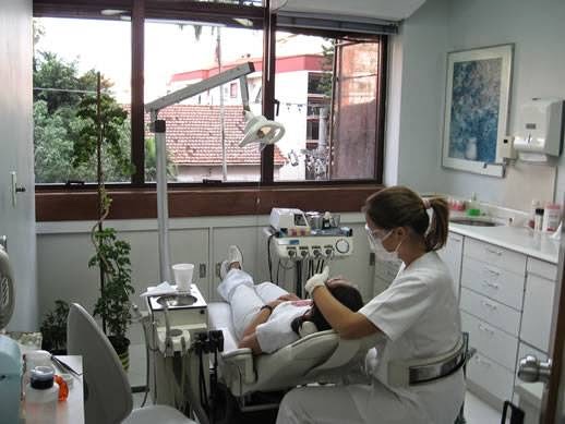 Foto 2 de Gulko Consultório de Odontologia - Dra Eliane Gulko l Implantes, Próteses, Facetas , Restaurações