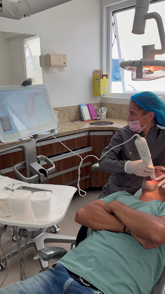 Foto 3 de Gvida Odontologia - Disfunções da ATM / Trat. ronco e apneia / Ortodontia / Prevenção (limpeza profissional) /Urgência 24h