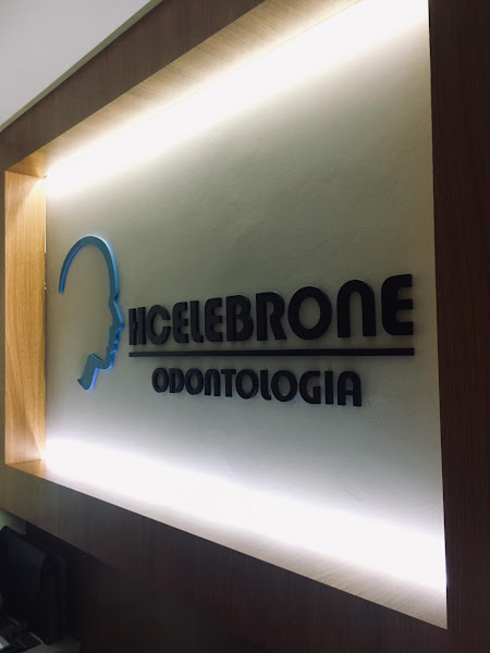 Foto 2 de H Celebrone Odontologia