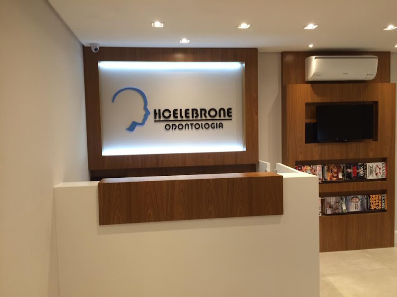 Foto 3 de H Celebrone Odontologia