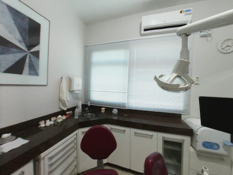 Foto 3 de H M Odontologia Dr Henrique Murad