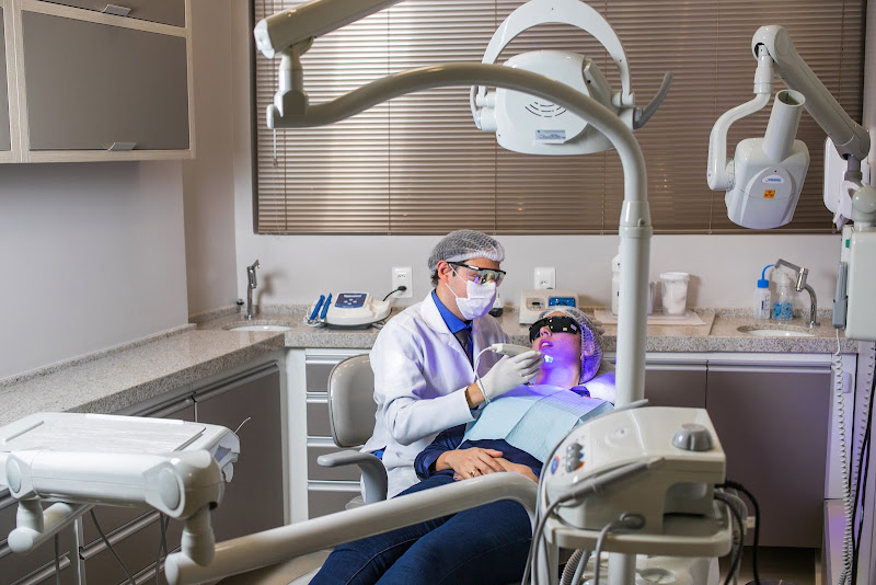 Foto 2 de Harmonie Odontologia Especializada - Implantes Dentários - Clareamento Dentário - Bucomaxilofacial - Ortognática