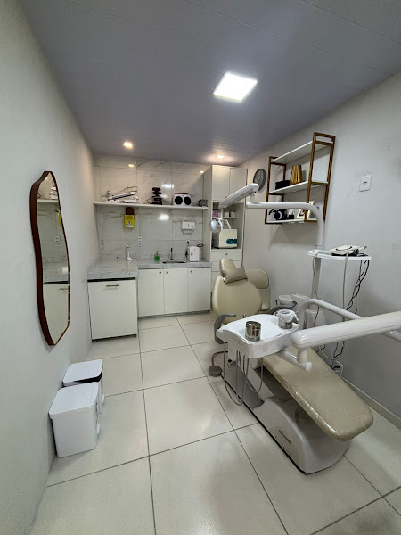 Foto 2 de Harmonie Odontologia - Thaís Millena Dentista em Recife