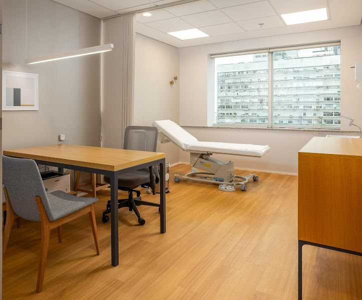 Foto 3 de Harmonização Facial - Dr. Cassio Siqueira Jr