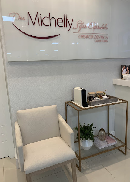 Foto 2 de Harmonização Facial Dra Michelly S. Espindola