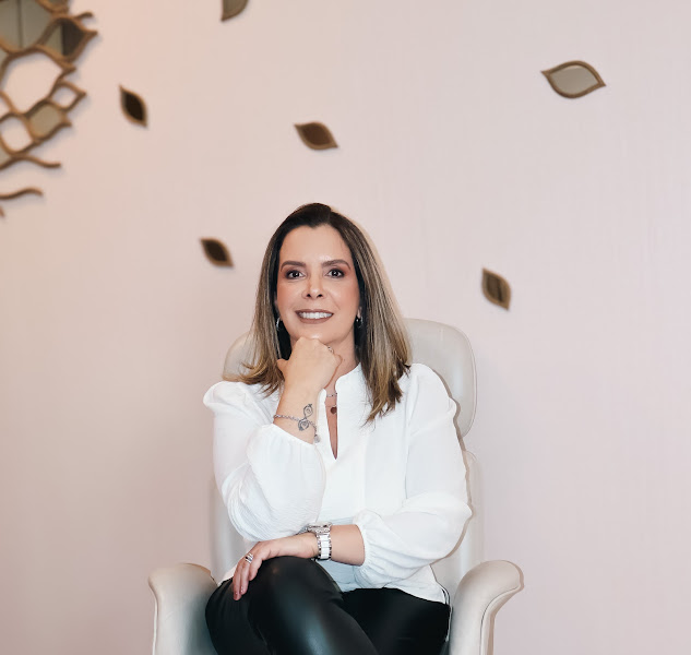 Foto 3 de Harmonização na Vila Olimpia l Dra. Andréa De Santi - Harmonização Facial, Botox, Preenchimento Labial | Dentista Estética SP