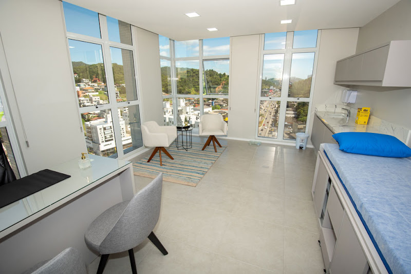 Foto 2 de Harmonização Orofacial e Saúde Integrativa- Dra. Suelen Rockenbach