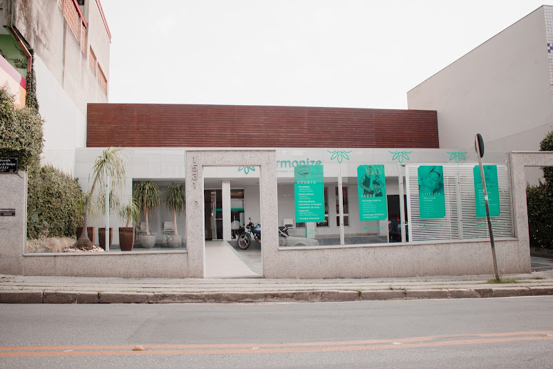 Foto 2 de Harmonize Odontologia Saúde Estética - Dra Gisele Moreira