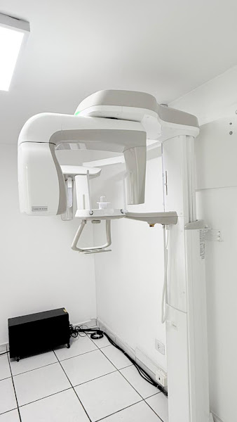 Foto 3 de Hauer - Digilab Radiologia Odontológica
