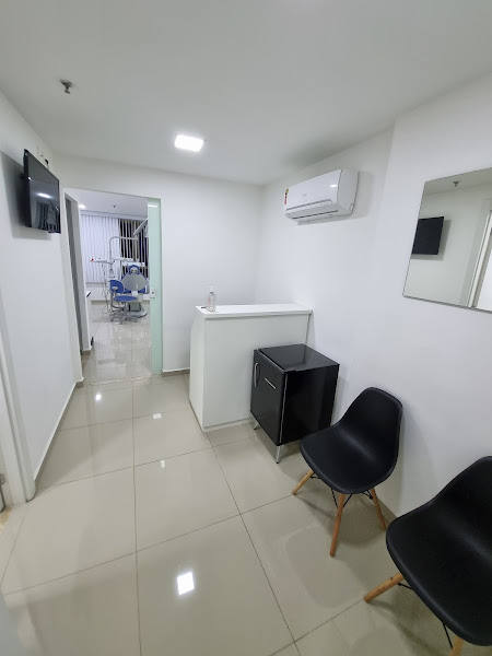 Foto 3 de HF ODONTOLOGIA Dr Heitor