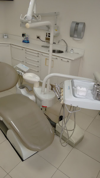 Foto 2 de Hitoshi Julio Tsuji - Cirurgião-dentista especialista em Implantes