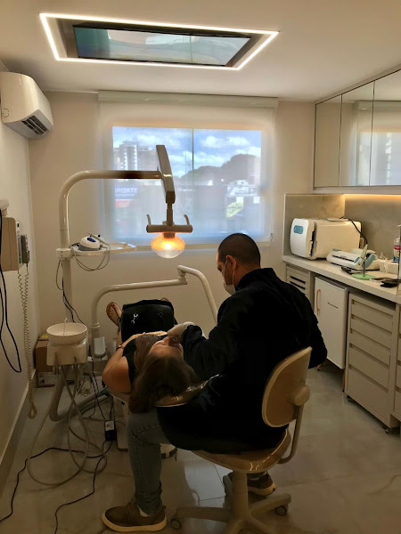 Foto 3 de HMS Odontologia | Dr. Harlei Melo | Taguatinga