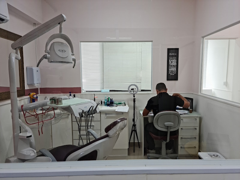 Foto 8 de HT Odontologia Integrada / Dentista