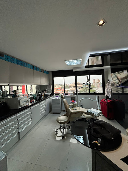 Foto 3 de Huebert Dental Design