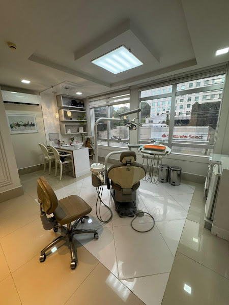 Foto 3 de I M NEVES CLINICA ODONTOLOGICA LTDA