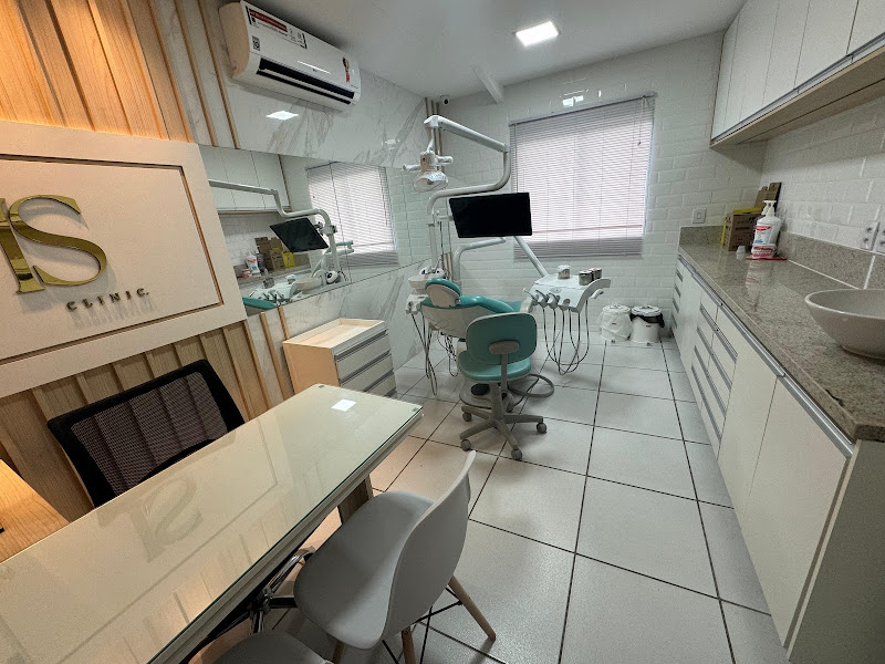 Foto 2 de I.S Clinic