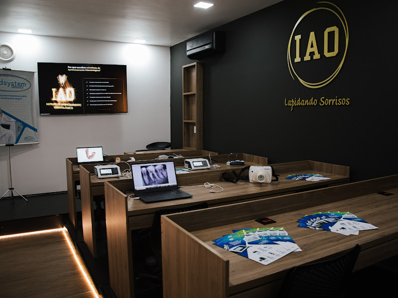 Foto 3 de IAO Odontologia